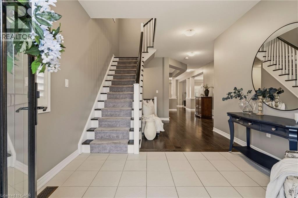 39 Turi Drive, Hamilton, Ontario  L9B 0E2 - Photo 3 - 40817083