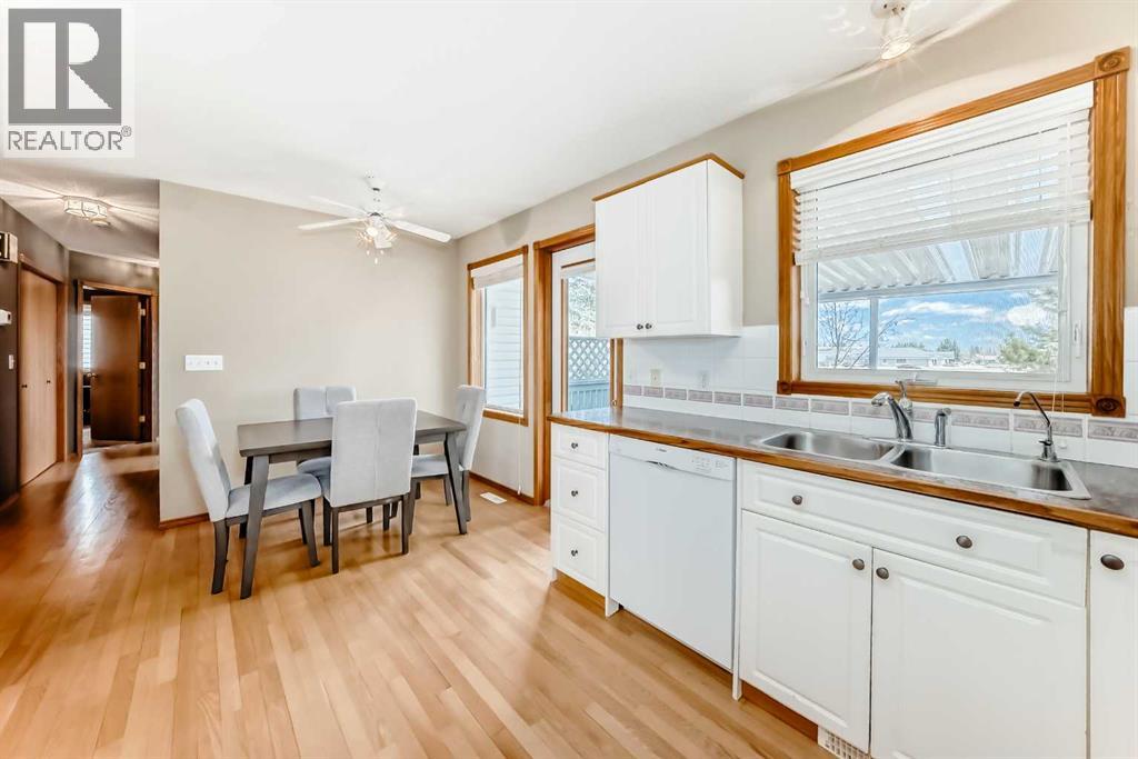 13 Garden Road, Lacombe, Alberta  T4L 1R5 - Photo 7 - A2306337