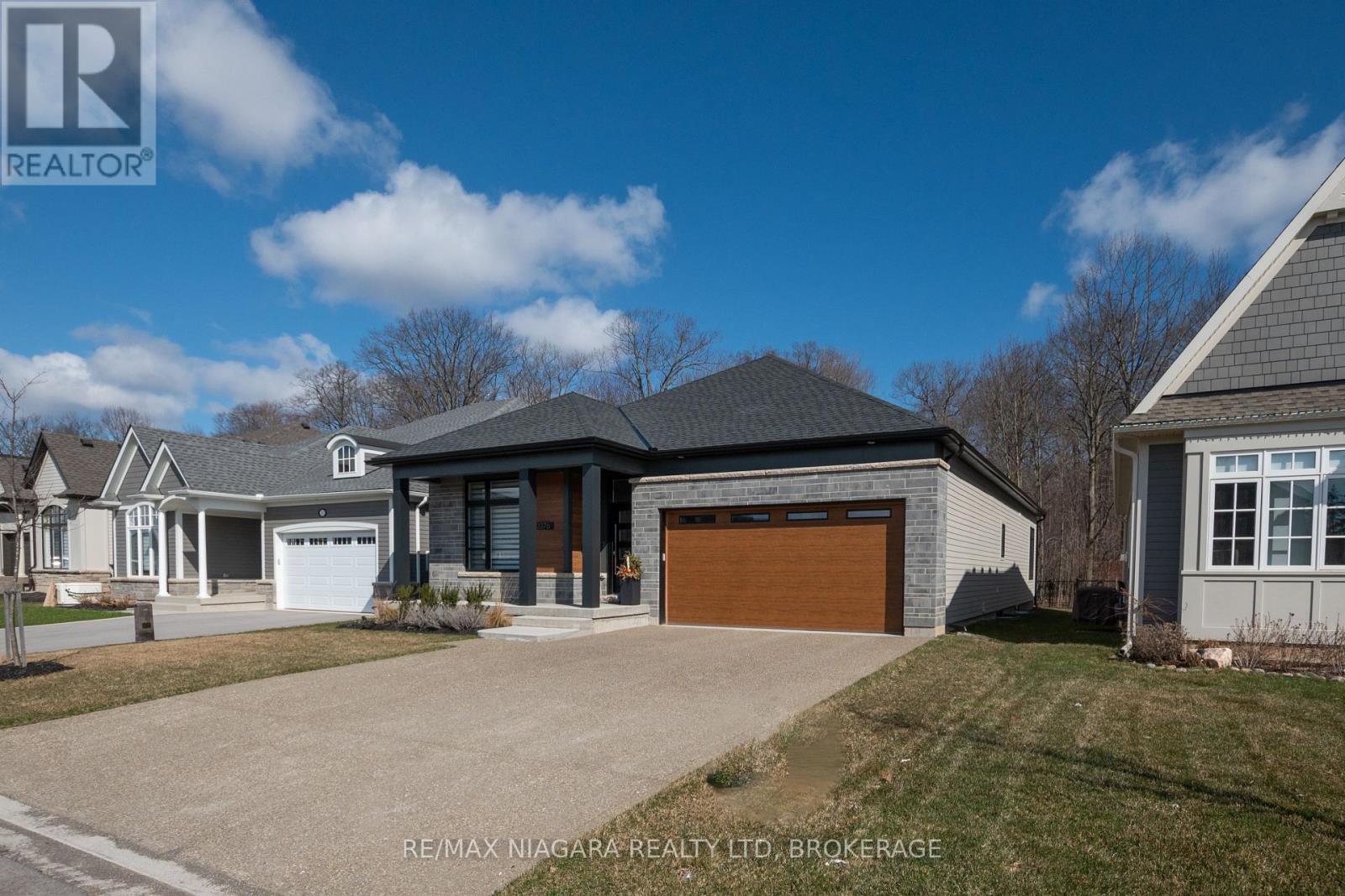 3376 Whispering Woods Trail, Fort Erie, Ontario  L0S 1N0 - Photo 2 - X13139482