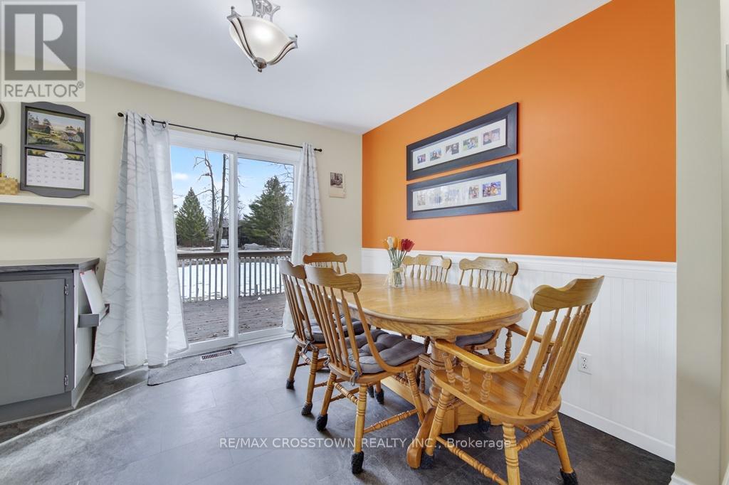 15 Smallman Drive, Wasaga Beach, Ontario L9Z 1L1 - Photo 10 - S12951168