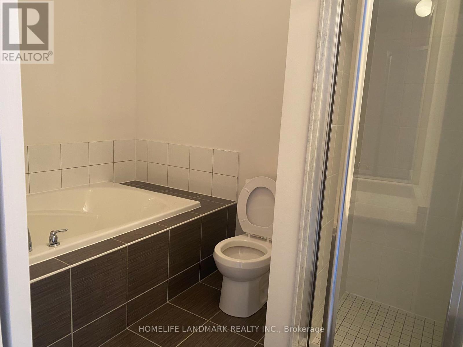 157 Rustle Woods Avenue, Markham, Ontario  L6B 1P8 - Photo 12 - N13139492