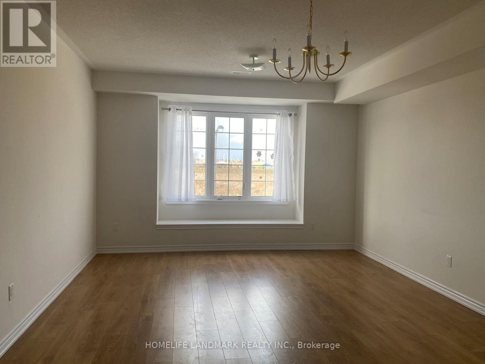 157 Rustle Woods Avenue, Markham, Ontario  L6B 1P8 - Photo 5 - N13139492