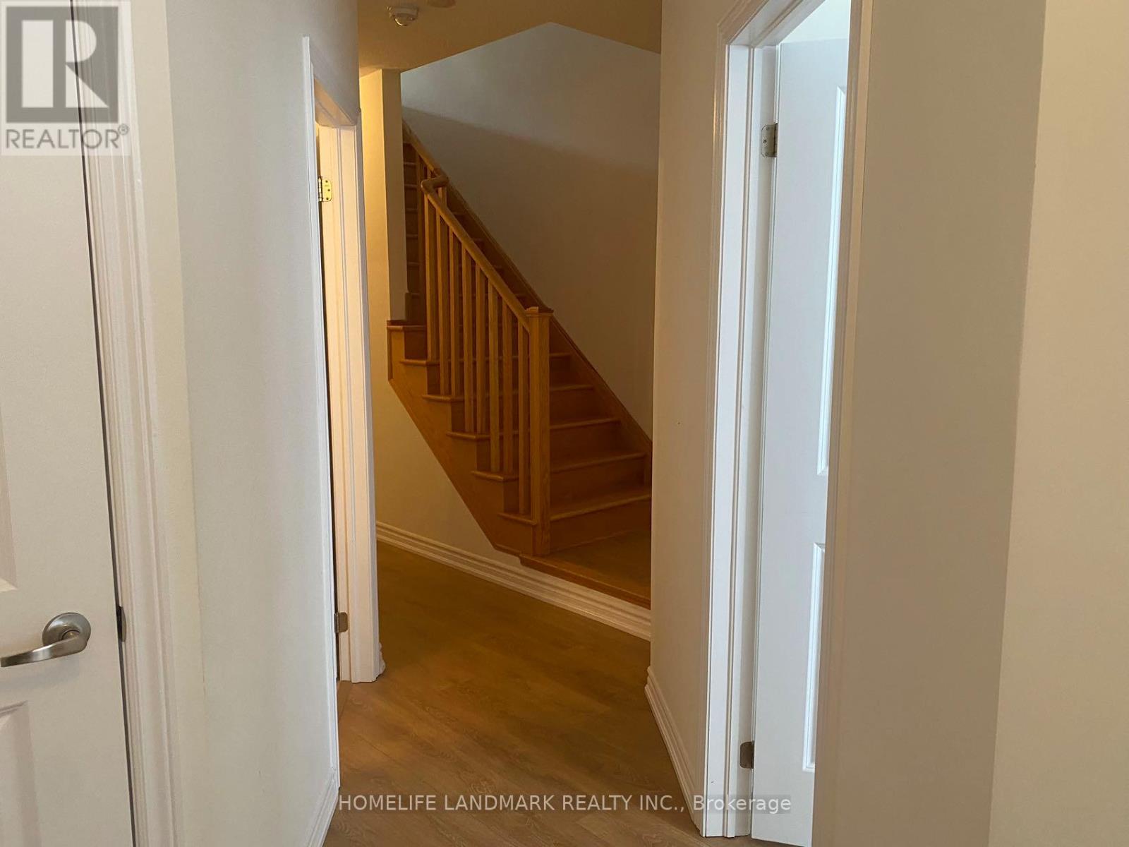 157 Rustle Woods Avenue, Markham, Ontario  L6B 1P8 - Photo 7 - N13139492