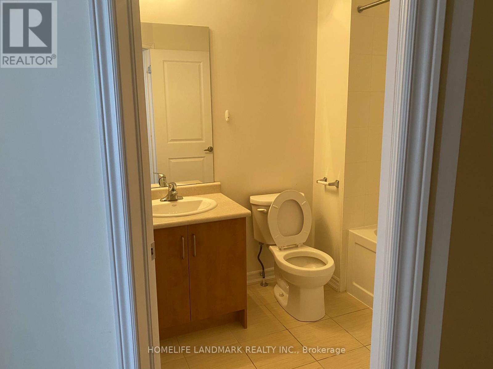 157 Rustle Woods Avenue, Markham, Ontario  L6B 1P8 - Photo 8 - N13139492