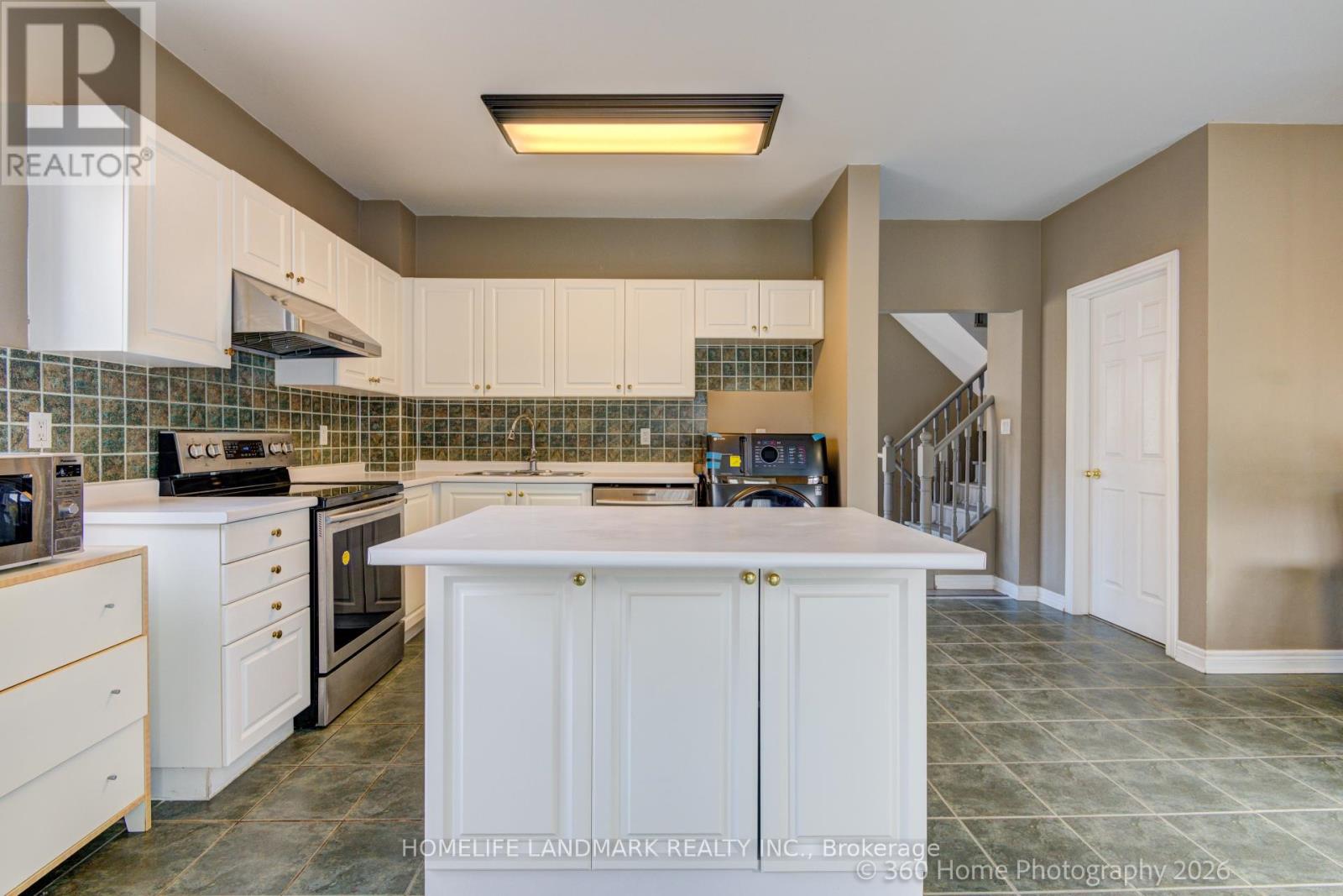 Upper - 189 Leitchcroft Crescent, Markham, Ontario L3T 7T5 - Photo 7 - N13139496