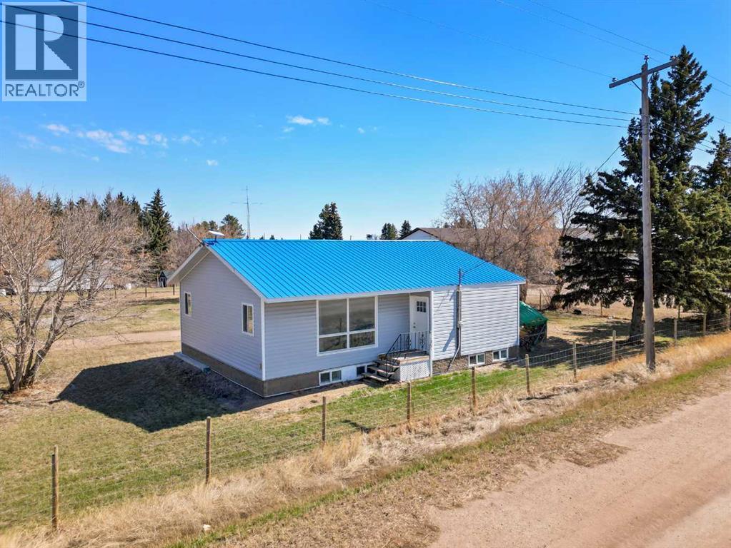 4712 51 Avenue, Alix, Alberta  T0C 0B0 - Photo 1 - A2309841