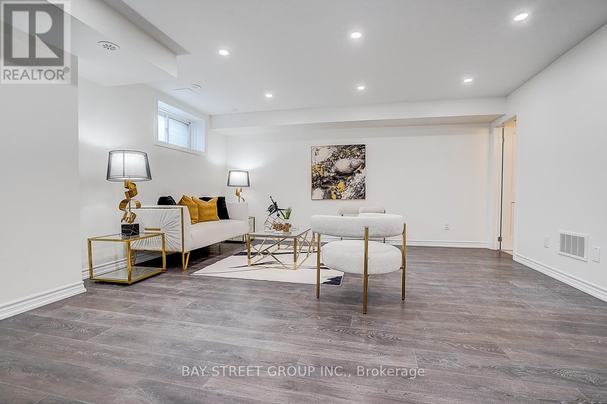 74 Village Parkway E, Markham, Ontario  L3R 4Z7 - Photo 23 - N13139506
