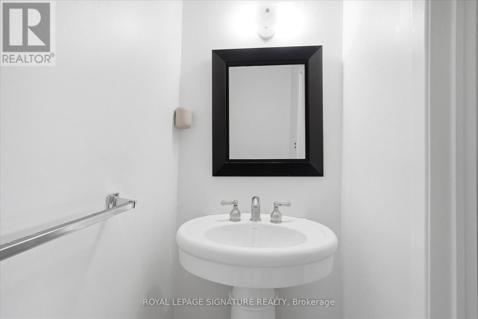 42 - 2701 Aquitaine Avenue, Mississauga, Ontario  L5N 2H7 - Photo 19 - W13139504