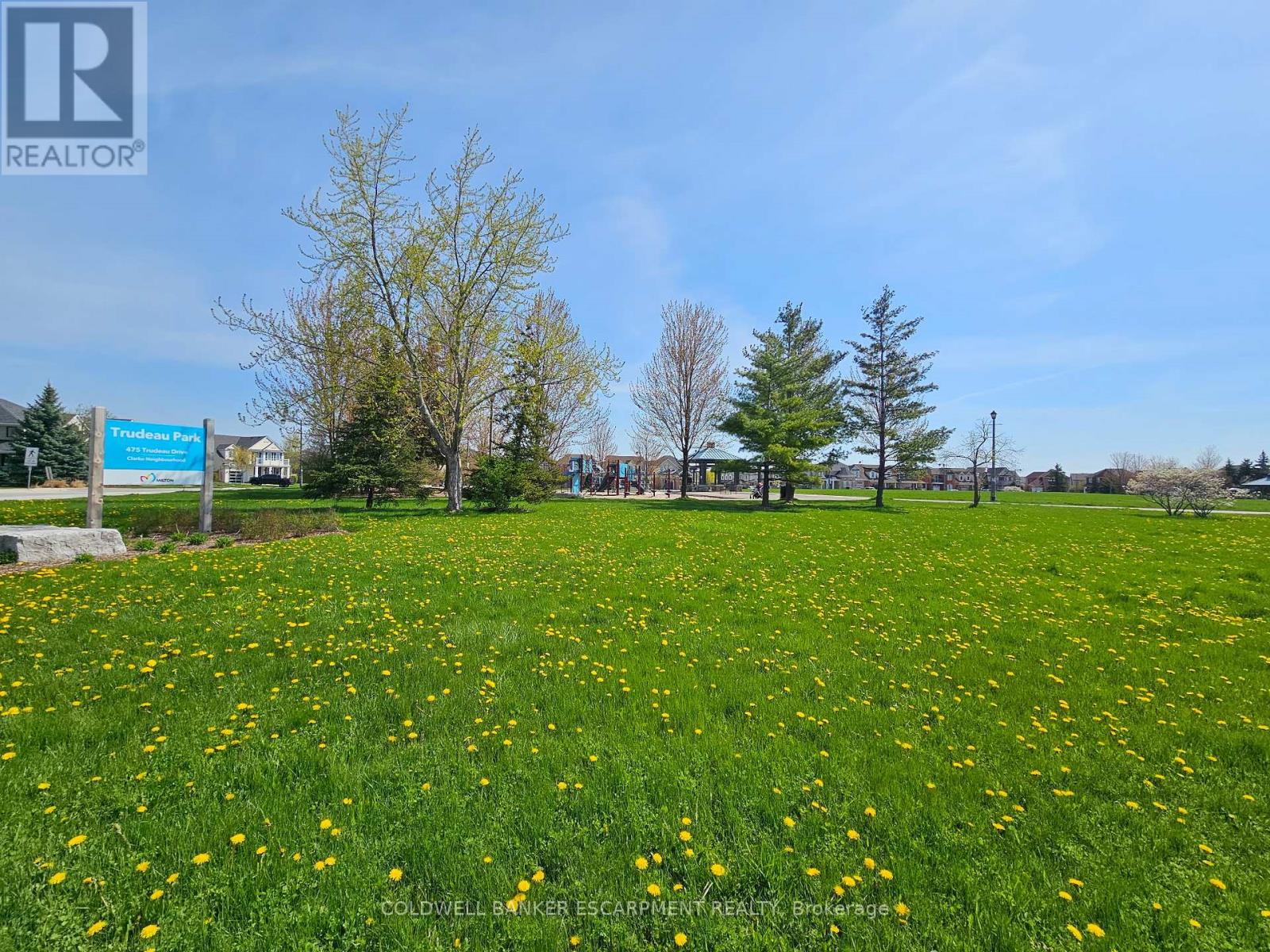 420 Trudeau Drive, Milton, Ontario  L9T 5K9 - Photo 2 - W13139510