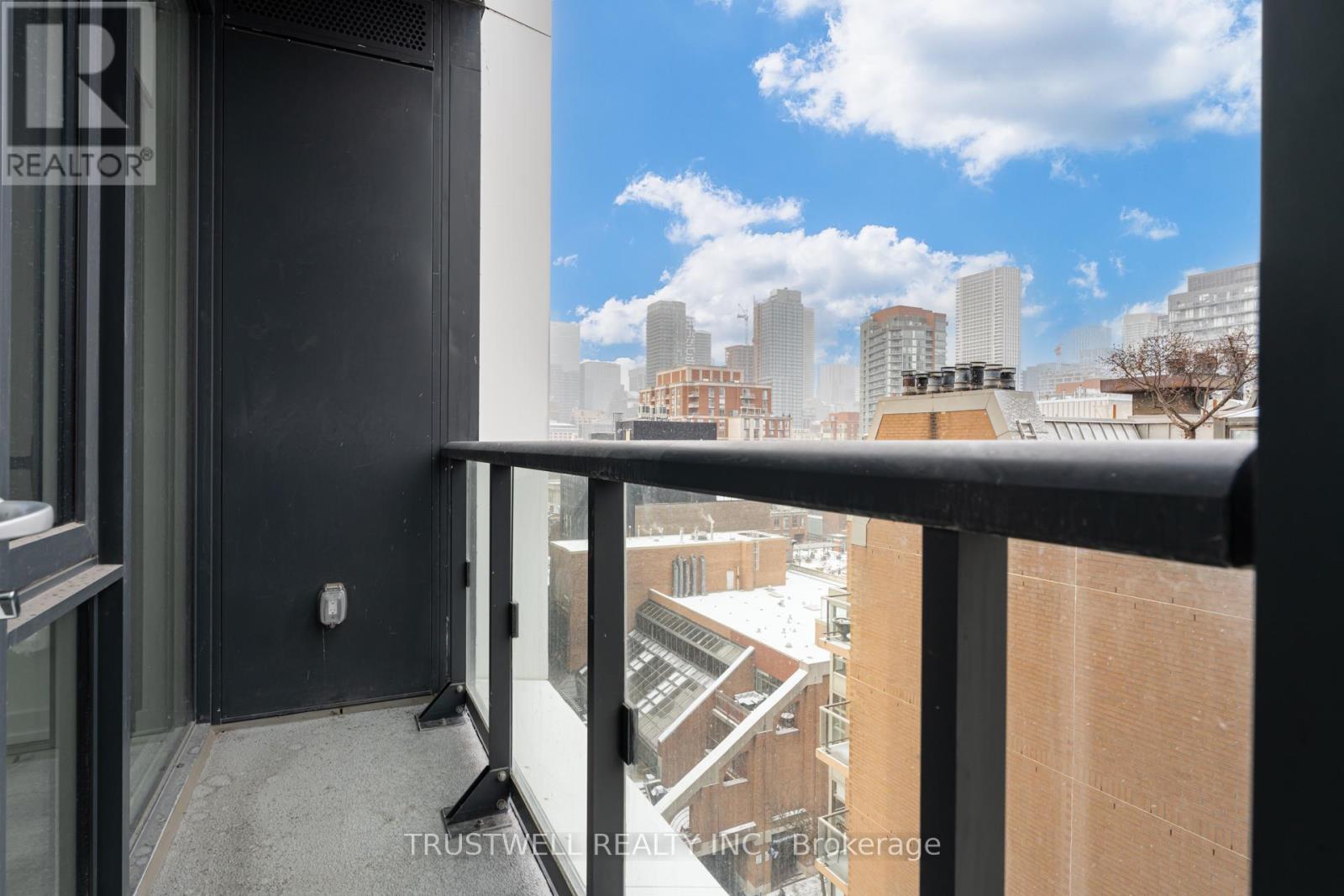 1004 - 158 Front Street E, Toronto, Ontario  M5A 0K9 - Photo 11 - C13139540