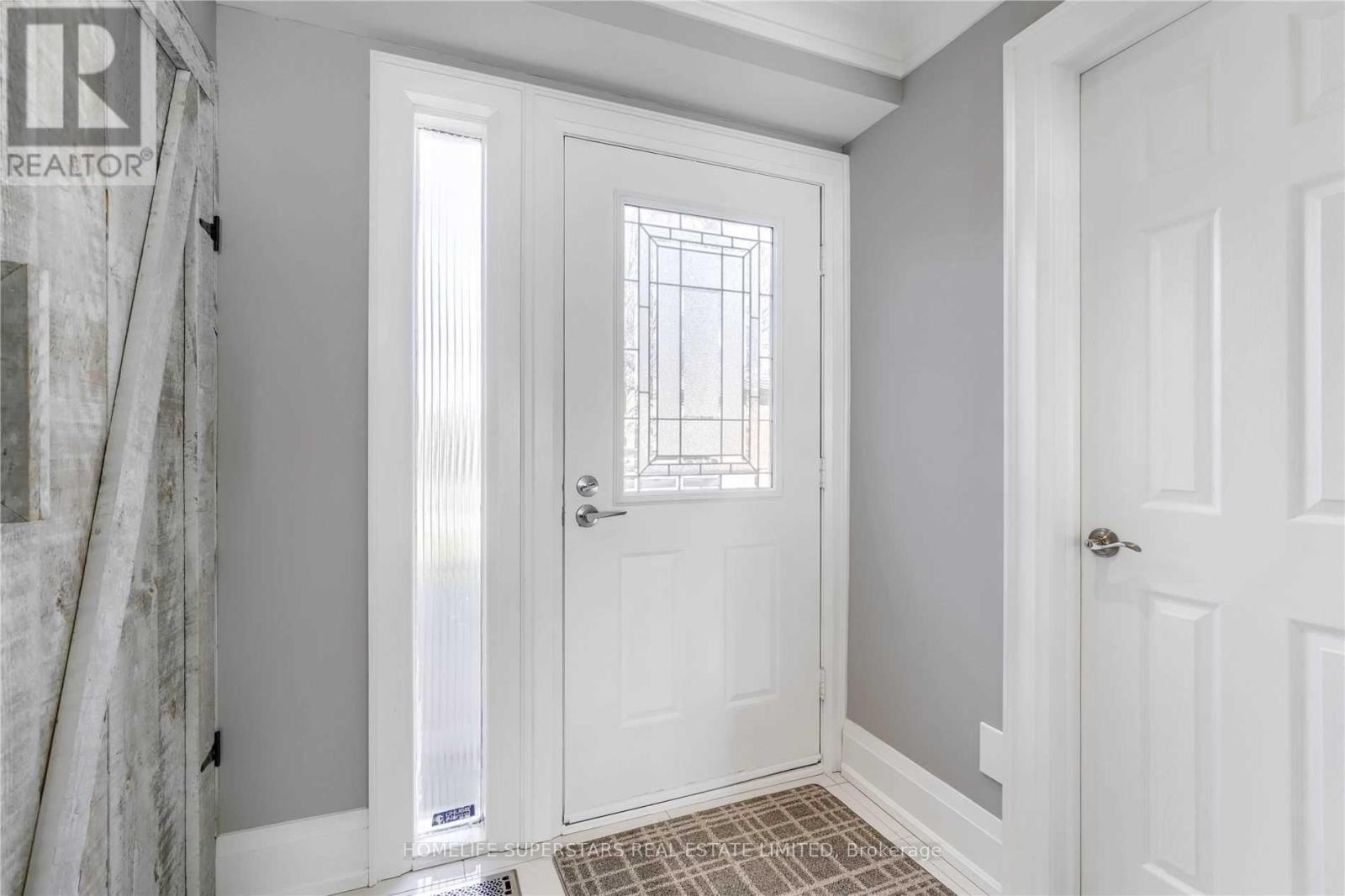 46 Nickel Crescent, Brampton, Ontario  L6S 4V9 - Photo 4 - W13139528