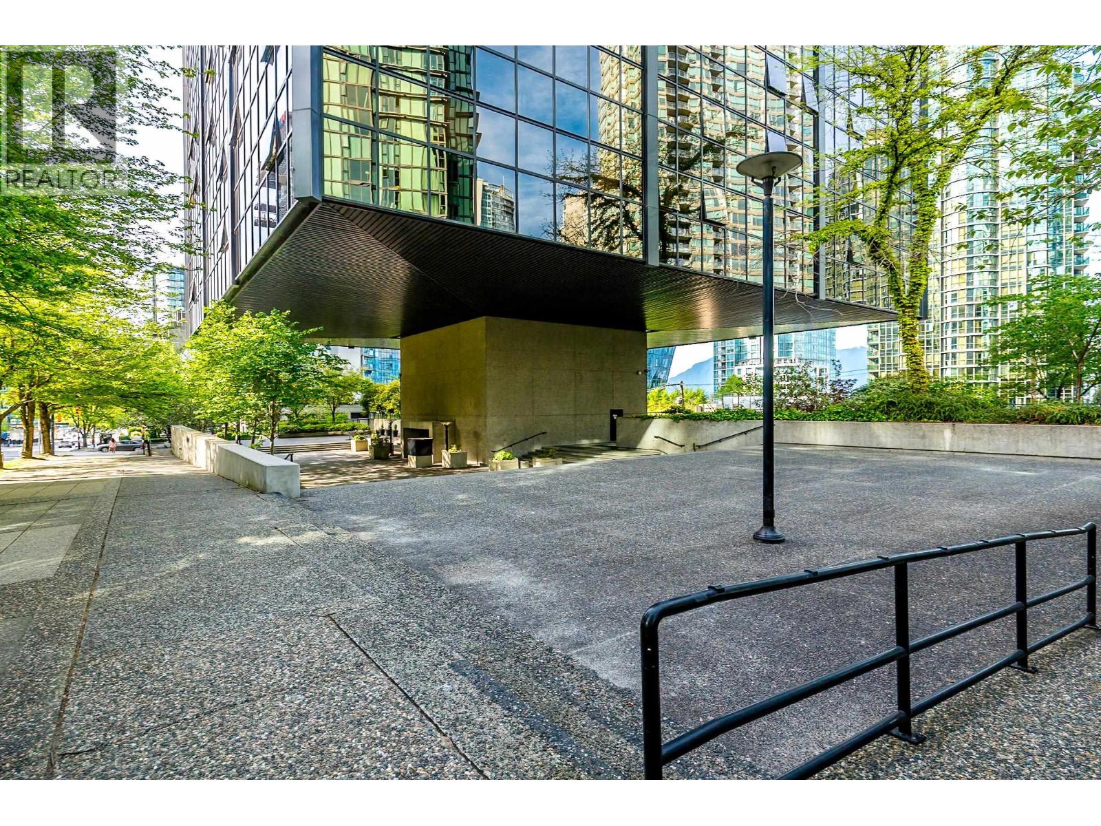 1312 1333 W Georgia Street, Vancouver, British Columbia  V6E 4V3 - Photo 2 - R3124181