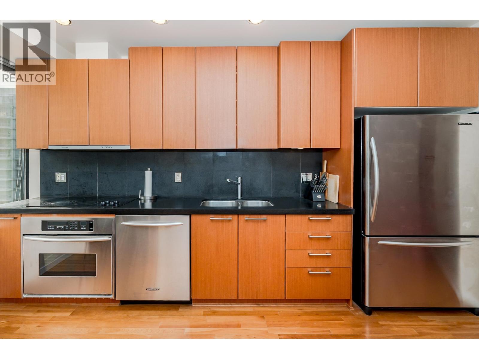 1312 1333 W Georgia Street, Vancouver, British Columbia  V6E 4V3 - Photo 8 - R3124181
