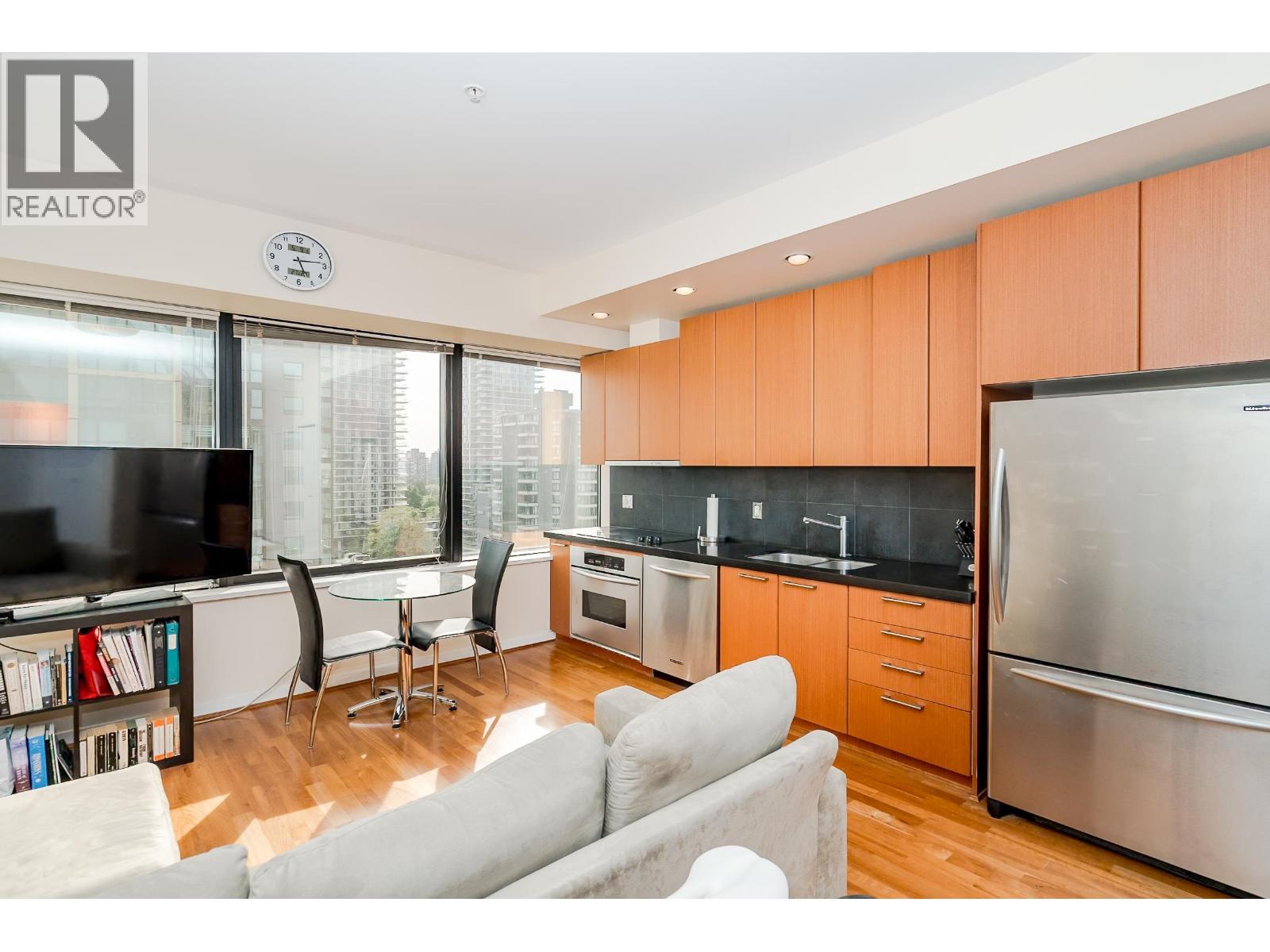 1312 1333 W Georgia Street, Vancouver, British Columbia  V6E 4V3 - Photo 5 - R3124181