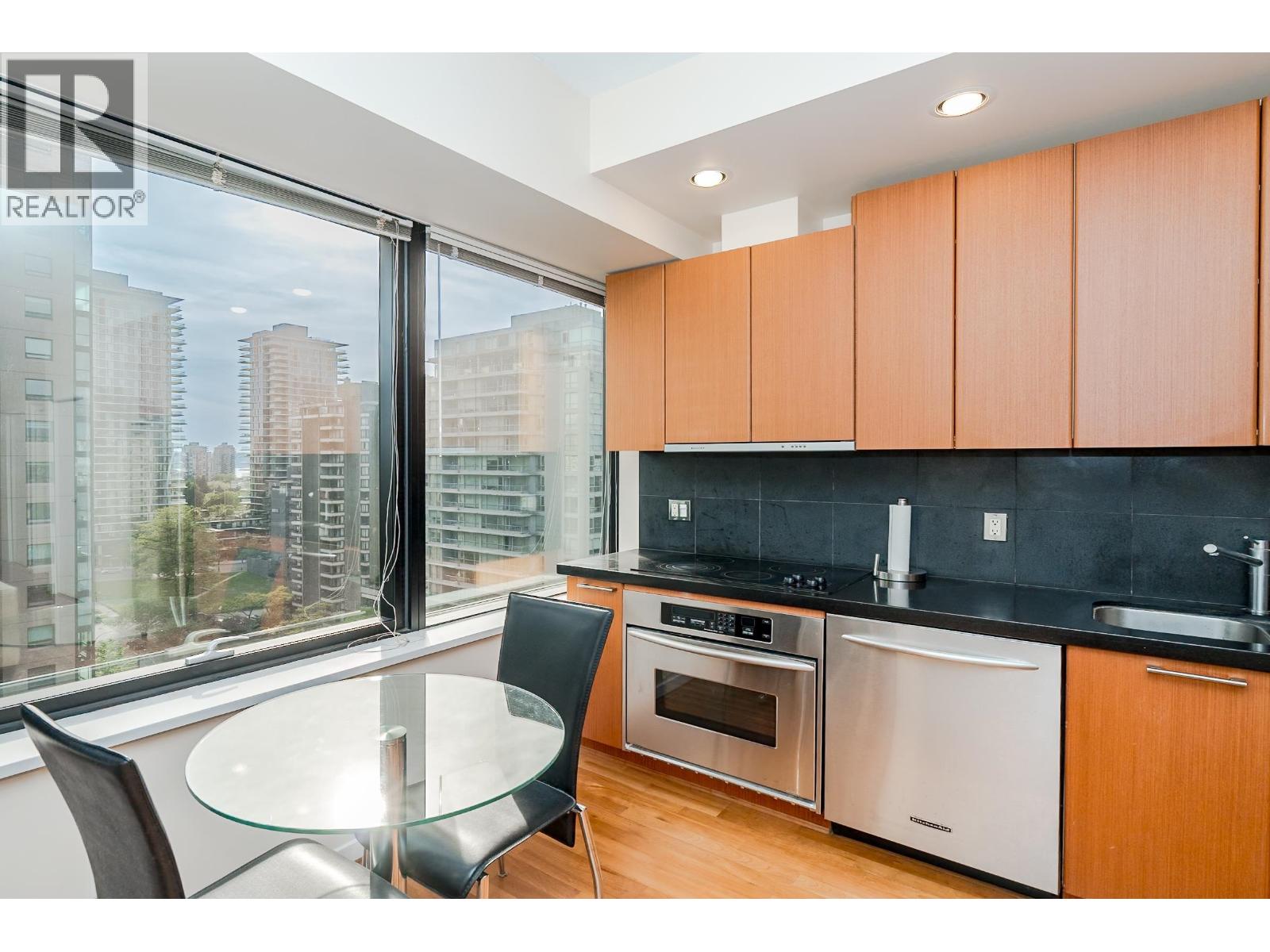 1312 1333 W Georgia Street, Vancouver, British Columbia  V6E 4V3 - Photo 6 - R3124181