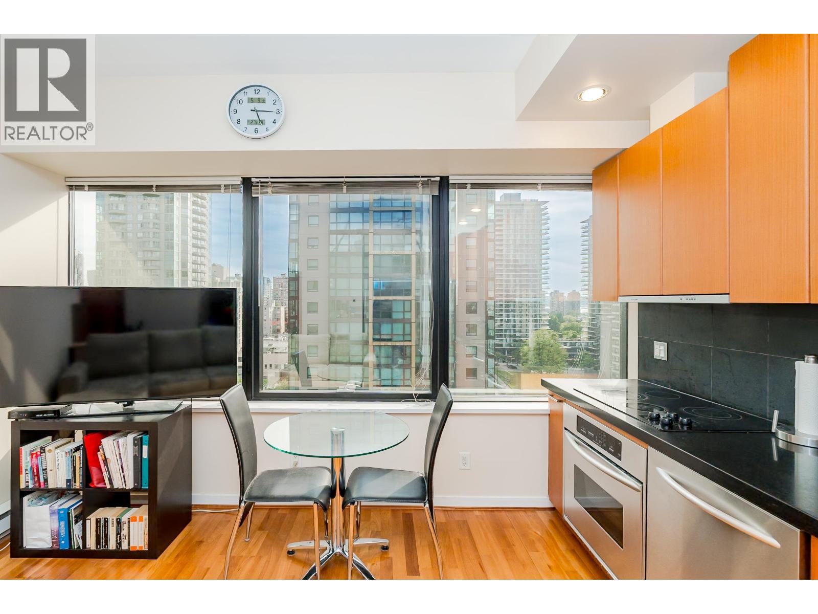 1312 1333 W Georgia Street, Vancouver, British Columbia  V6E 4V3 - Photo 7 - R3124181