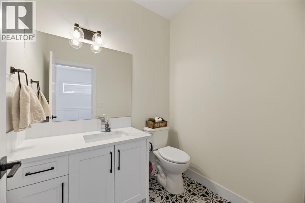 806 Mandalay Boulevard, Carstairs, Alberta  T0M 0N0 - Photo 9 - A2306627