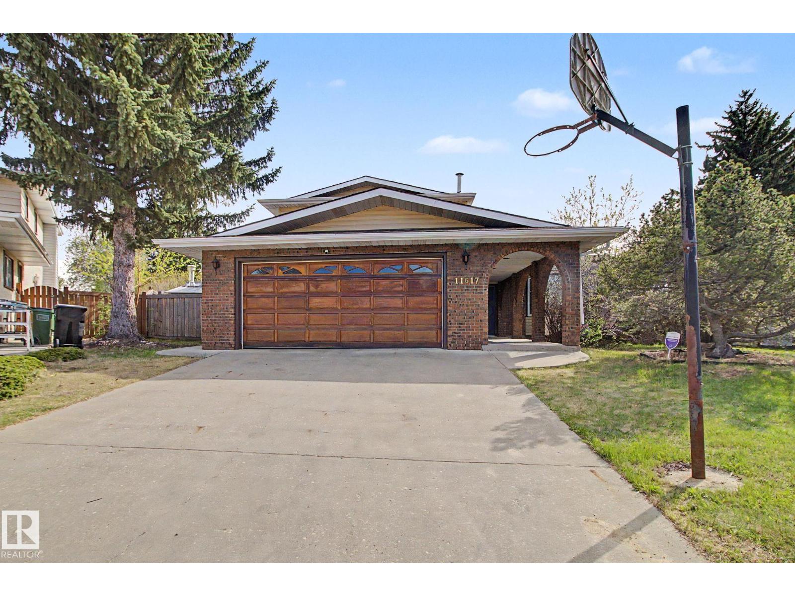 11617 26 AV NW, edmonton, Alberta