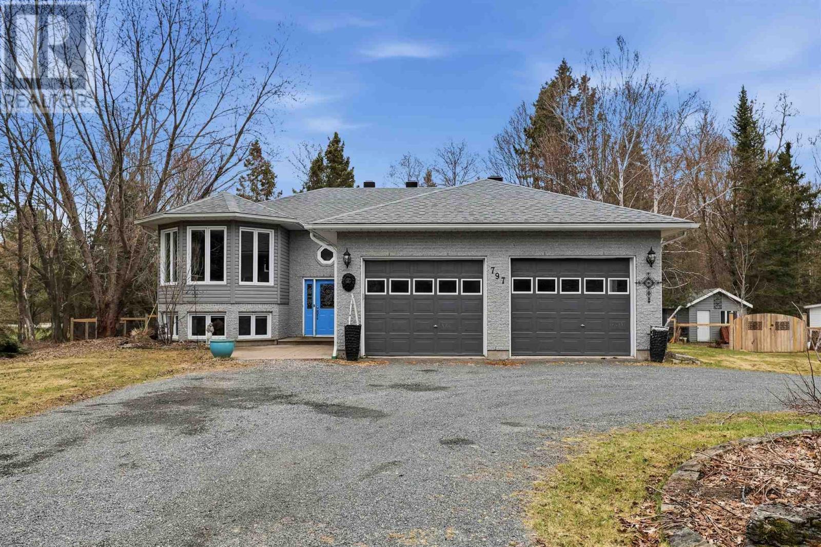 797 Fifth LIN E, Sault Ste. Marie, Ontario
