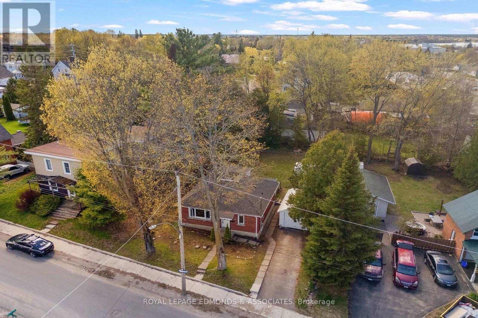 218 Fraser Street, Pembroke, Ontario  K8A 1X5 - Photo 2 - X13139558