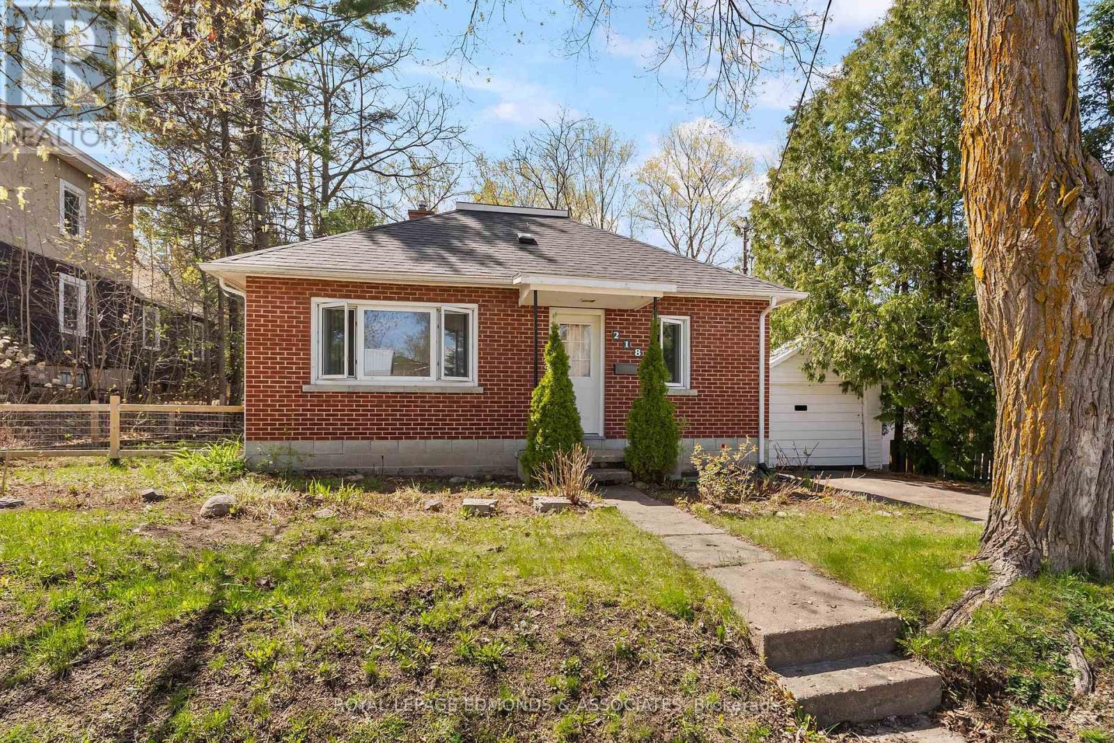 218 Fraser Street, Pembroke, Ontario  K8A 1X5 - Photo 5 - X13139558