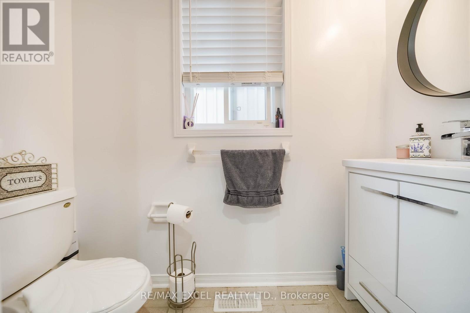 1031 Beneford Road, Oshawa, Ontario  L1K 0A3 - Photo 6 - E13137286