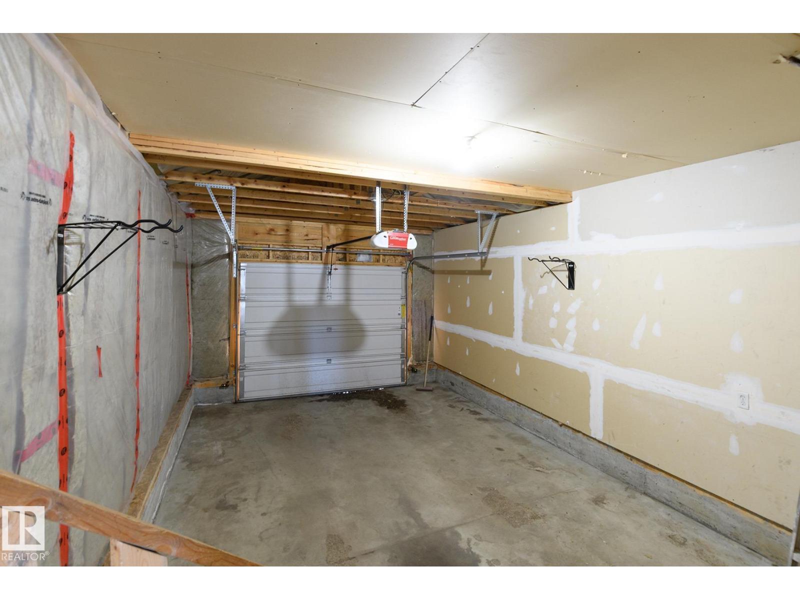 9071 Scott Cr Nw, Edmonton, Alberta  T6R 0E7 - Photo 25 - E4488380