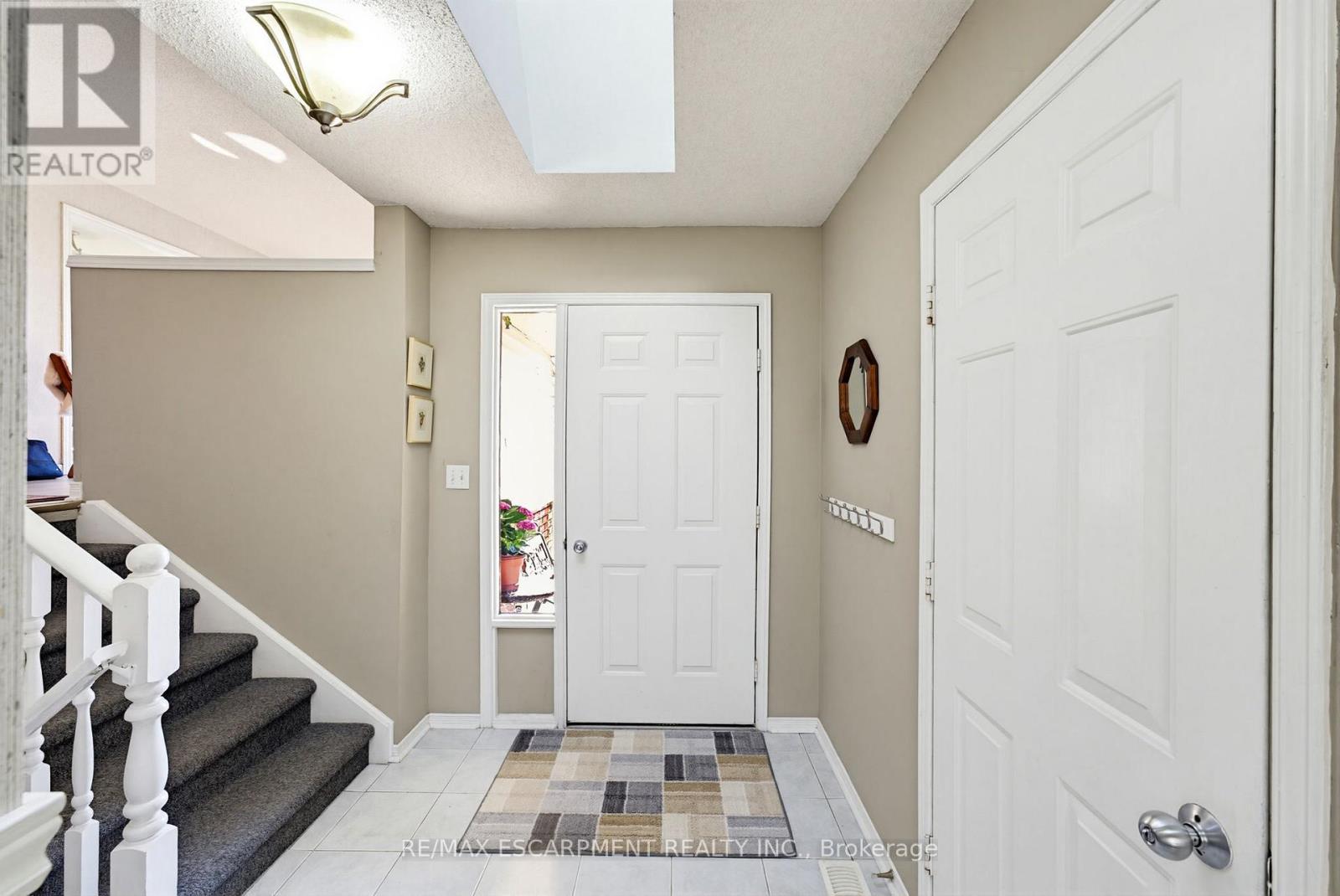 3956 Old Orchard Way, Lincoln, Ontario  L0R 2C0 - Photo 5 - X13139576