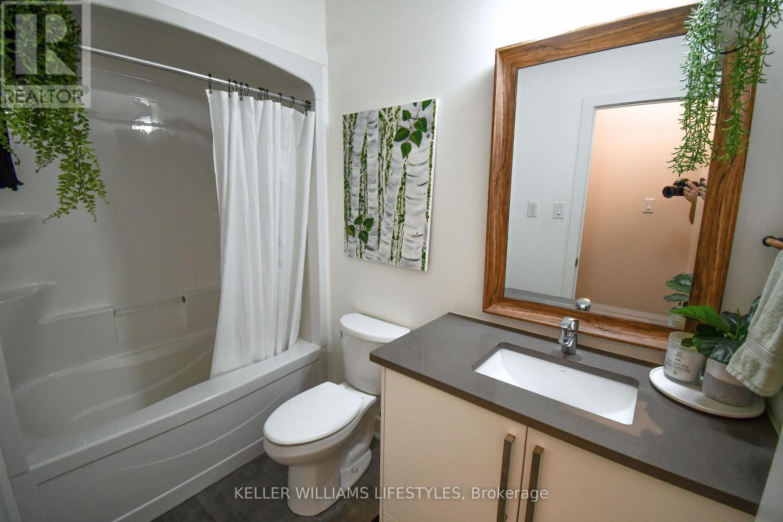 1934 Wateroak Drive, London North, Ontario  N6G 0M7 - Photo 23 - X13100764