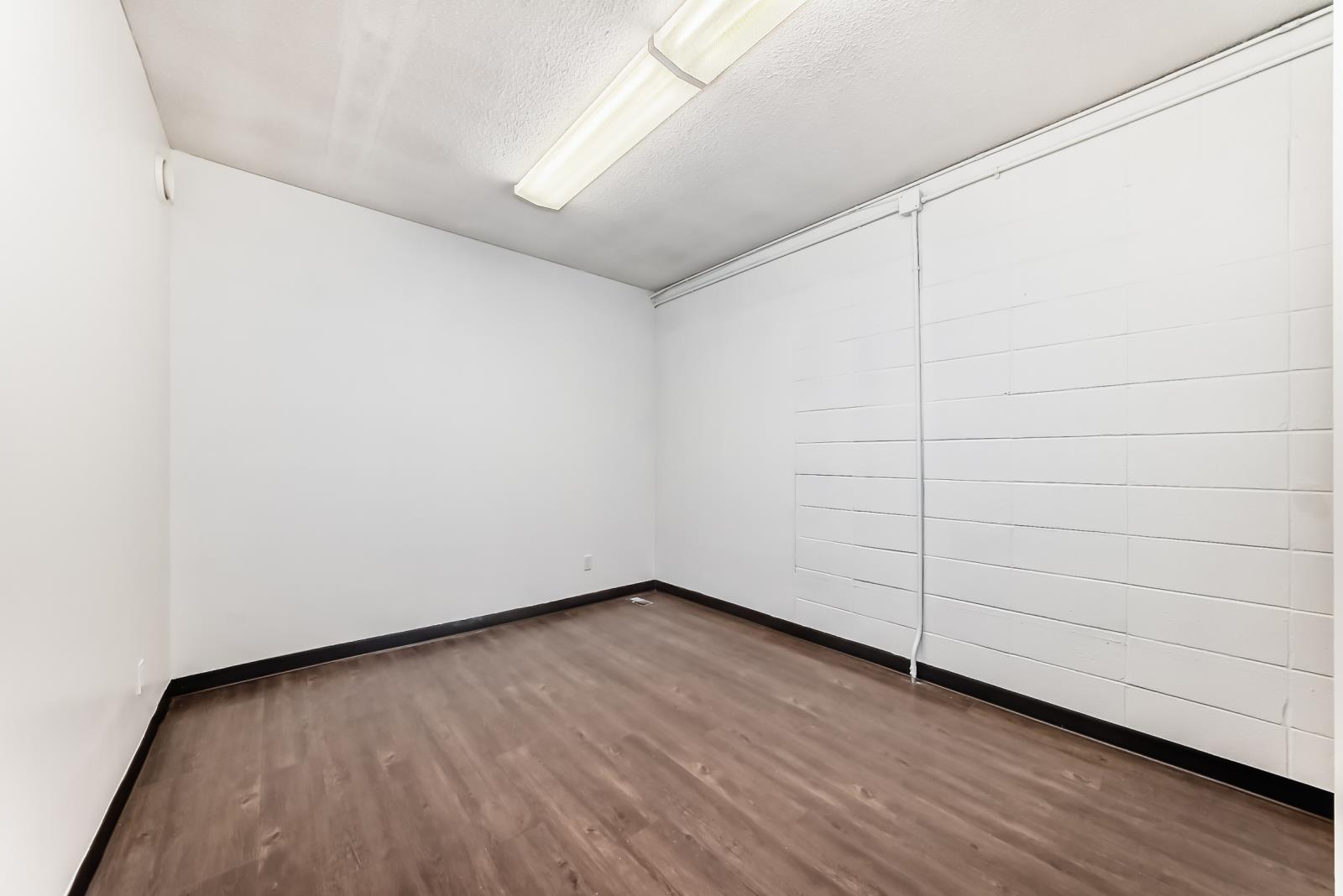 9938  70 Avenue NW, Edmonton, Alberta  T6E 0V7 - Photo 12 - 44893967