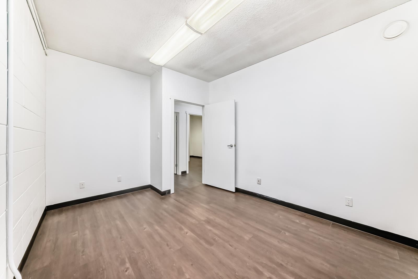 9938  70 Avenue NW, Edmonton, Alberta  T6E 0V7 - Photo 14 - 44893967