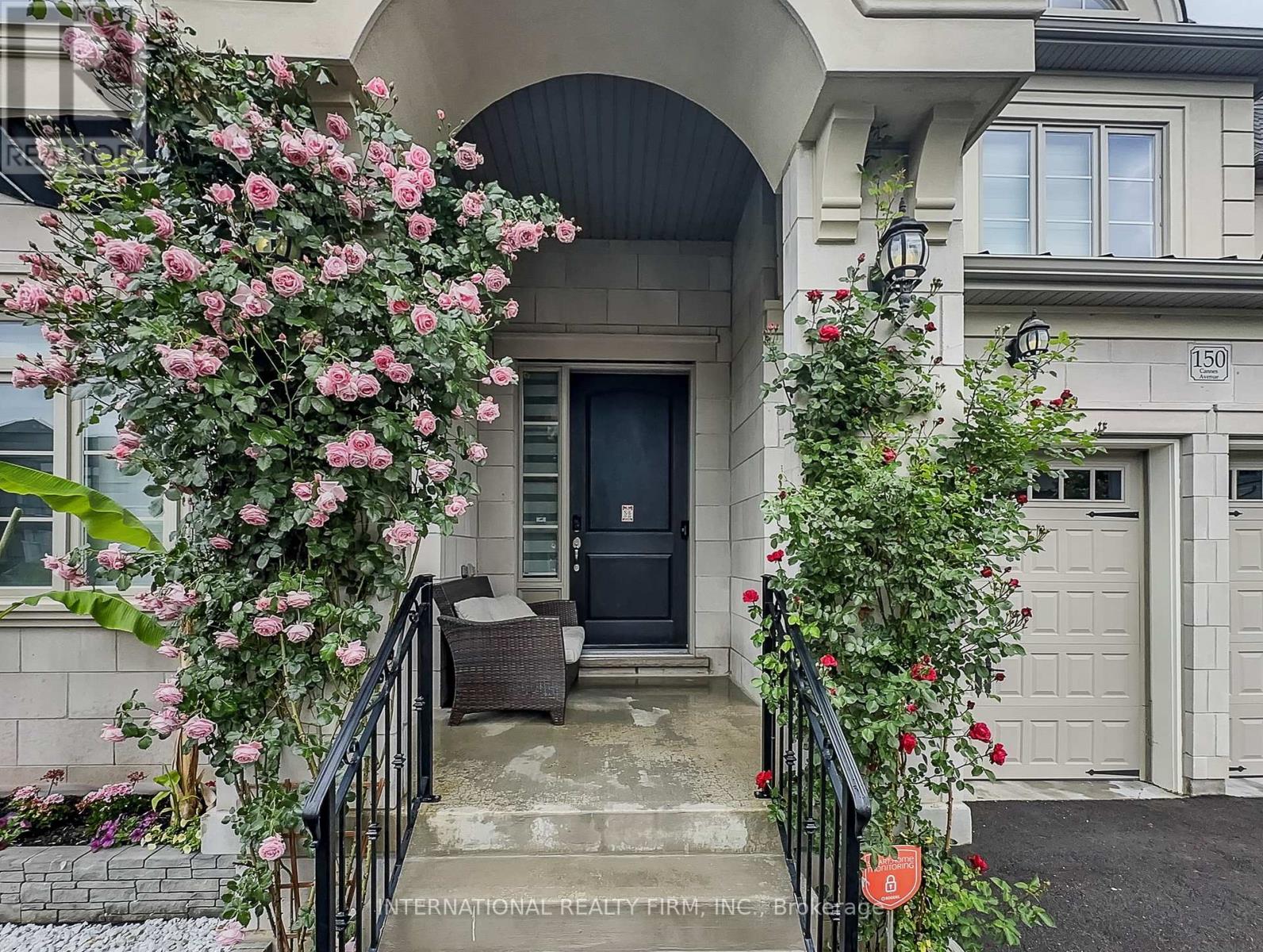 150 Cannes Avenue, Vaughan, Ontario  L4H 5A8 - Photo 3 - N13044914