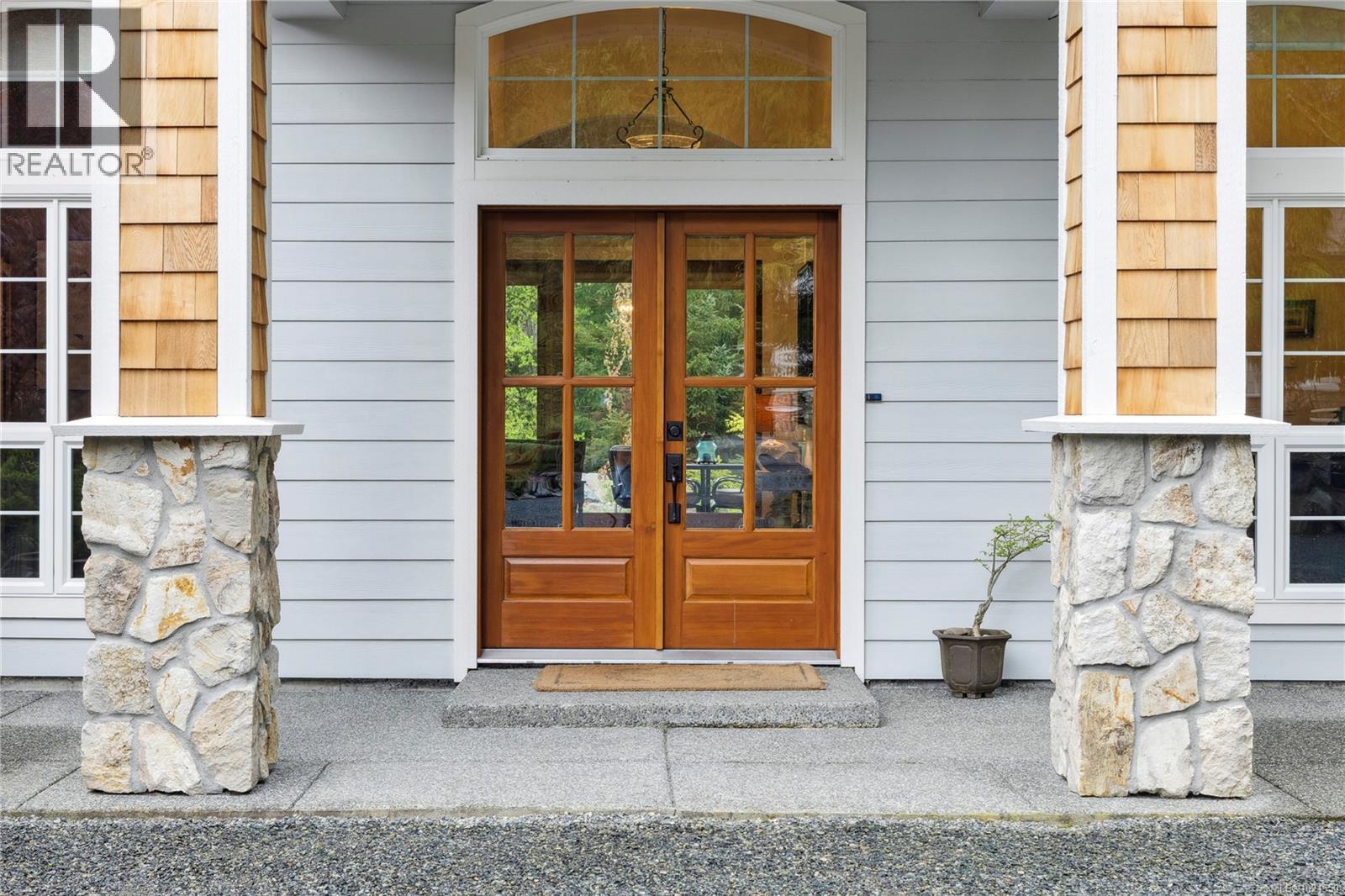 7190 Hase Pl, Lantzville, British Columbia  V0R 2H0 - Photo 4 - 1021550