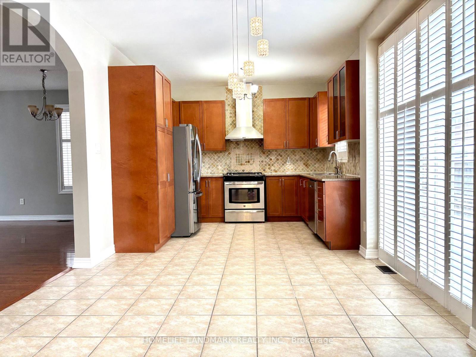 15 Braehead Drive, Richmond Hill, Ontario  L4E 0B3 - Photo 12 - N13139590