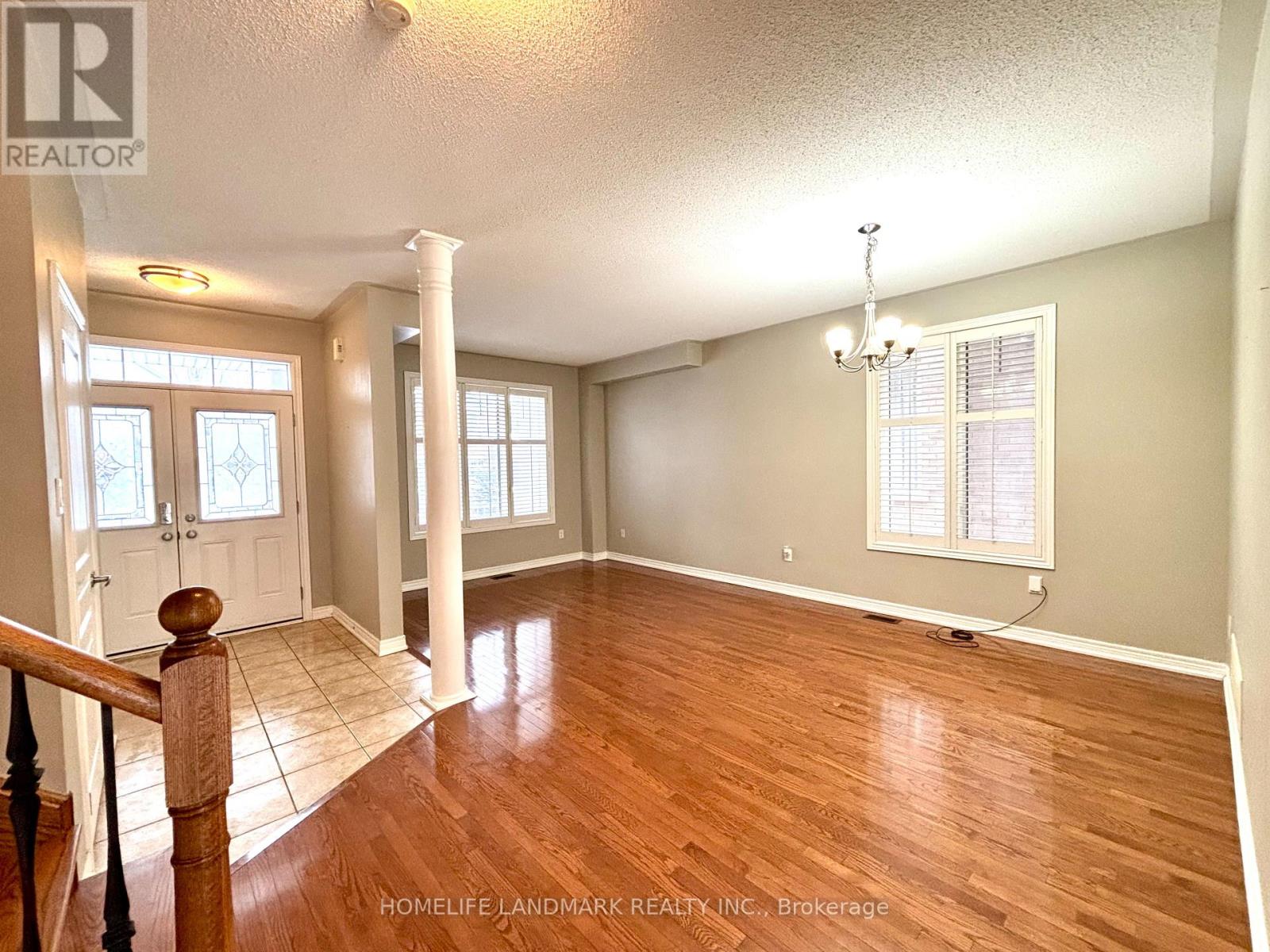 15 Braehead Drive, Richmond Hill, Ontario  L4E 0B3 - Photo 3 - N13139590