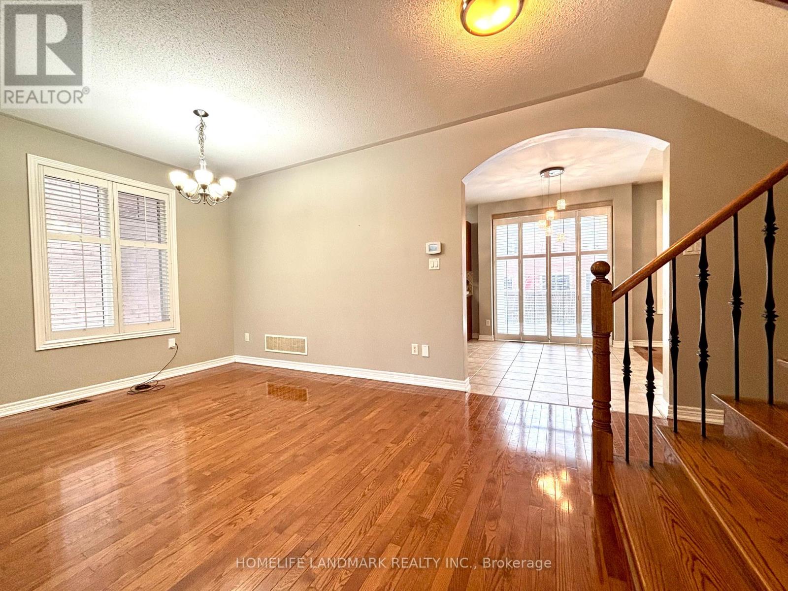 15 Braehead Drive, Richmond Hill, Ontario  L4E 0B3 - Photo 7 - N13139590