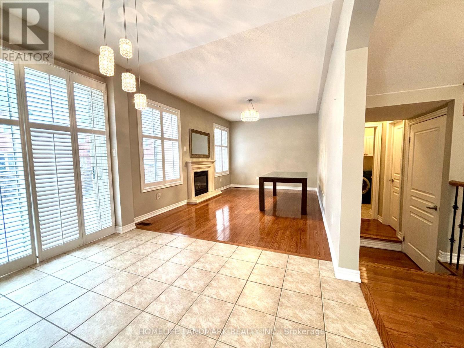 15 Braehead Drive, Richmond Hill, Ontario  L4E 0B3 - Photo 9 - N13139590