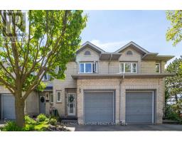 15 - 1 ROYALWOOD COURT, Hamilton, Ontario