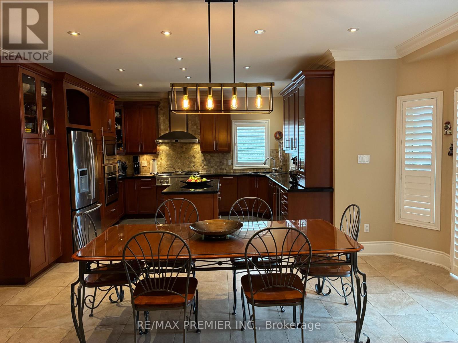 90 Siderno Crescent, Vaughan, Ontario  L4L 9H5 - Photo 12 - N13138650