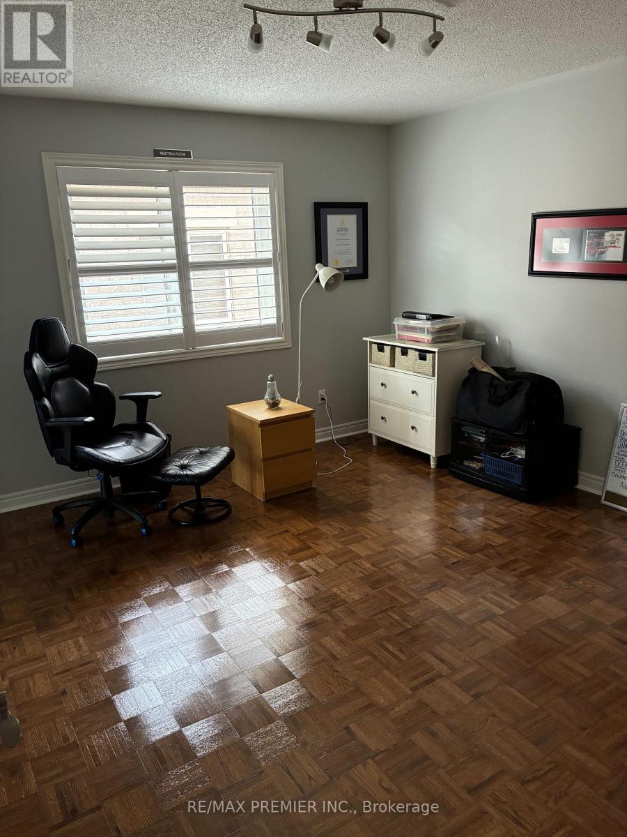 90 Siderno Crescent, Vaughan, Ontario  L4L 9H5 - Photo 30 - N13138650