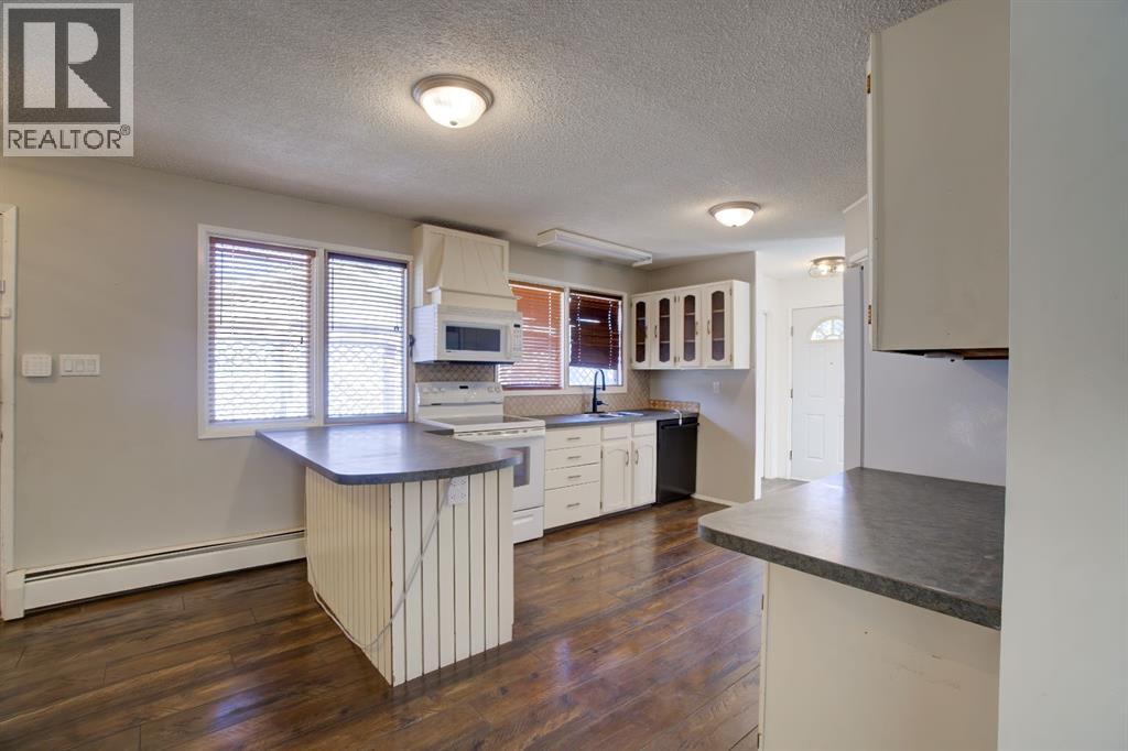 664 49 Avenue W, Claresholm, Alberta  T0L 0T0 - Photo 12 - A2310200