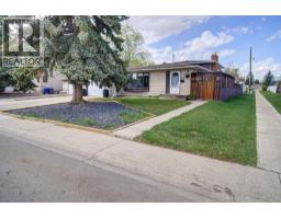 664 49 Avenue W, Claresholm, Alberta