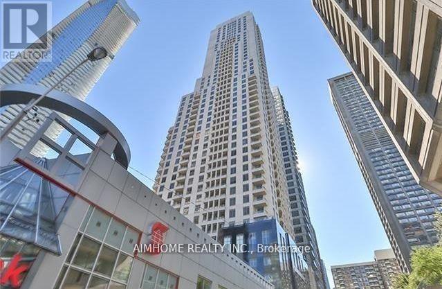 2210 - 35 Balmuto Street, Toronto, Ontario  M4Y 0A3 - Photo 1 - C13139606