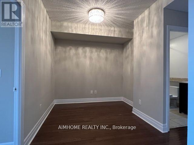 2210 - 35 Balmuto Street, Toronto, Ontario  M4Y 0A3 - Photo 5 - C13139606