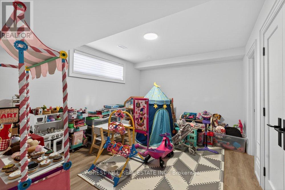 188 Burbank Drive, Toronto, Ontario  M2K 1P4 - Photo 35 - C12865740