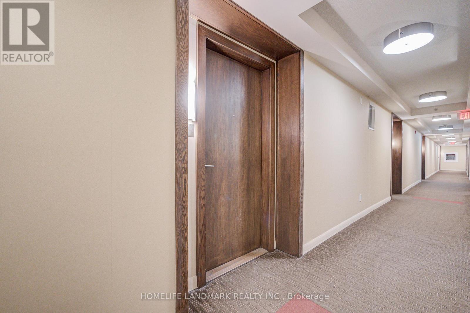 714 - 75 Norman Bethune Avenue S, Richmond Hill, Ontario  L4B 0B6 - Photo 4 - N13139616