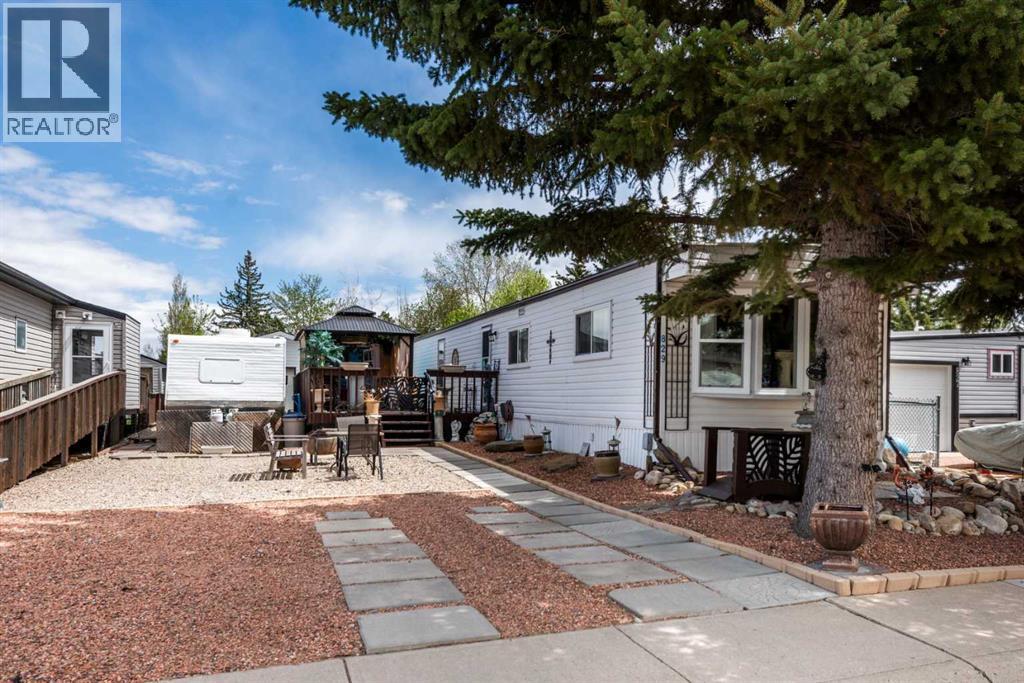 829 Bayview Road, Strathmore, Alberta