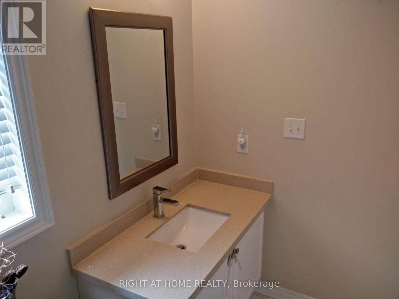 39 Daleridge Crescent, Brampton, Ontario  L6P 2X8 - Photo 12 - W13139614