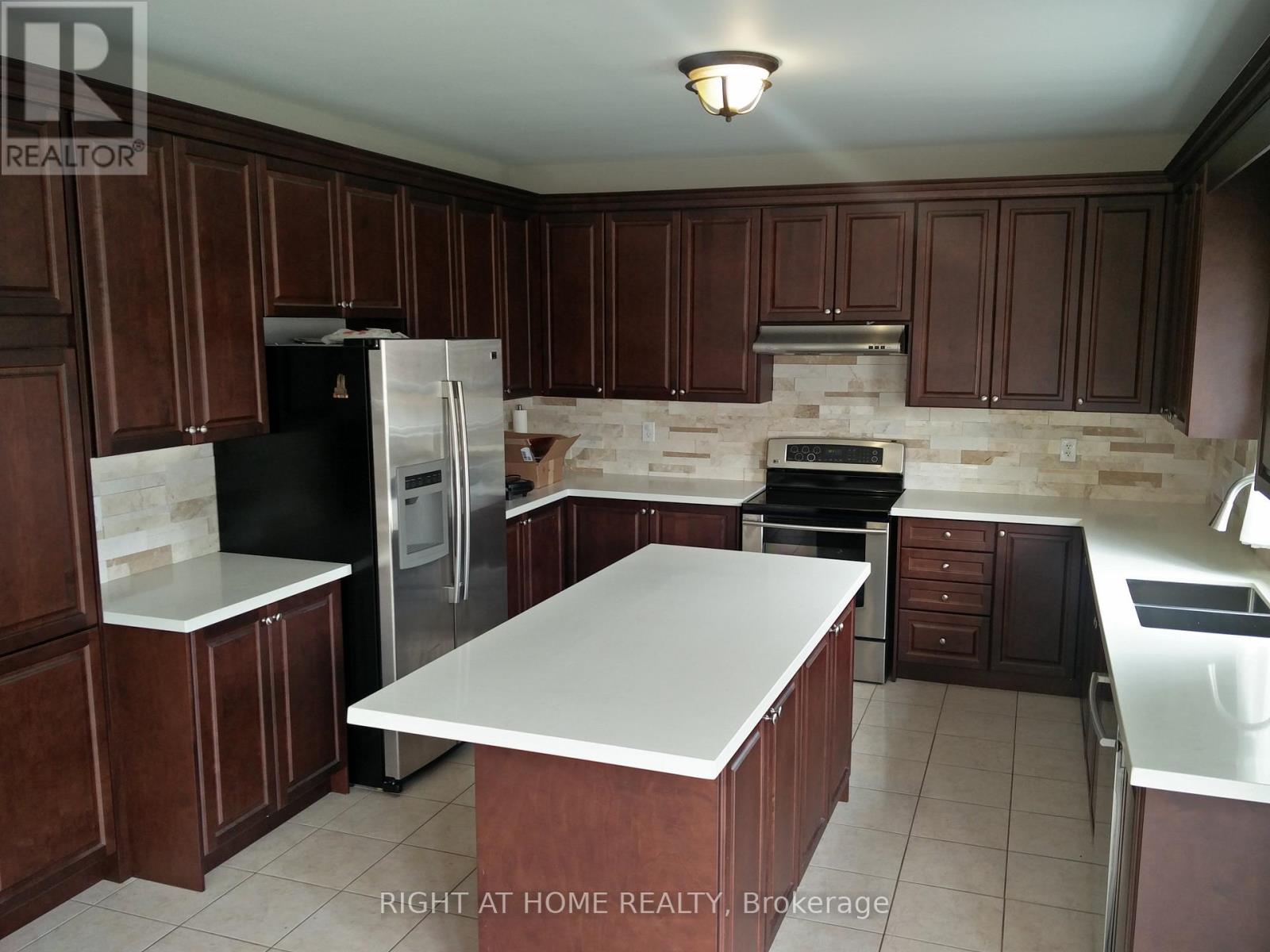 39 Daleridge Crescent, Brampton, Ontario  L6P 2X8 - Photo 18 - W13139614