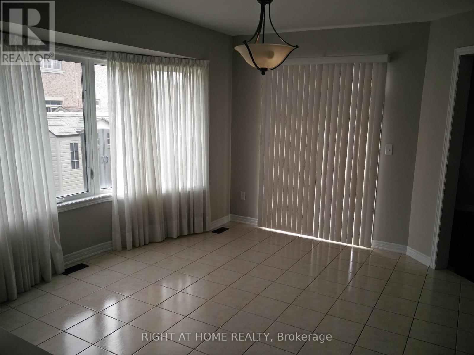 39 Daleridge Crescent, Brampton, Ontario  L6P 2X8 - Photo 21 - W13139614